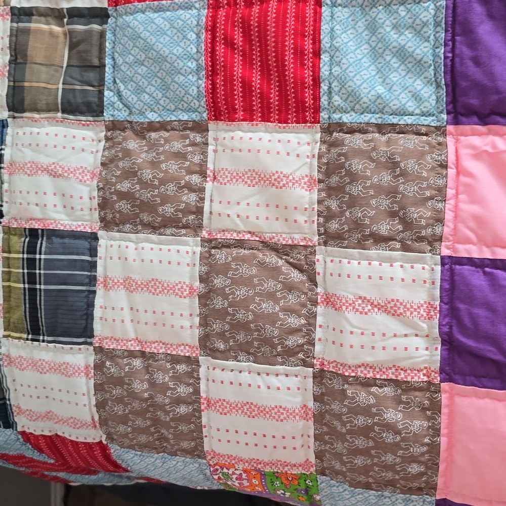Handmade by Mamaw. Patchwork Quilt with Multicolor Squares 86×70 - Picture 7 of 7